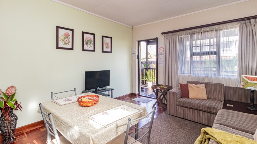 8 Bedroom Property for Sale in Fish Hoek Western Cape